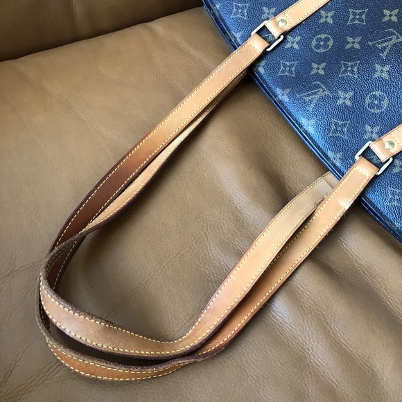 Authentic Louis Vuitton Babylon shoulder bag - Picture 2 of 15